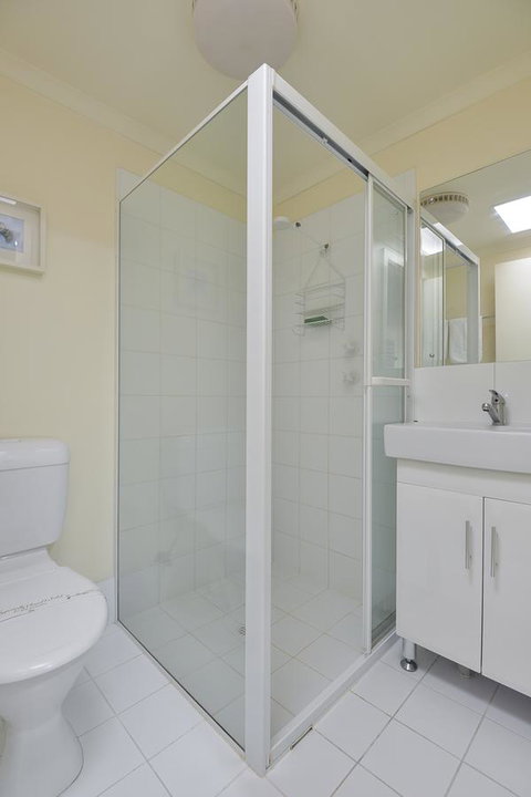 Wintergarden Beach Cabin - Accommodation Rockhampton 9