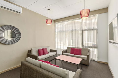 Adelaide Paringa - Accommodation Rockhampton 17