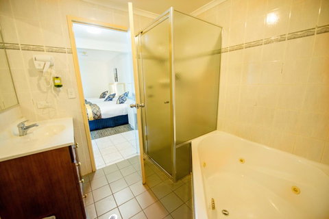 Jacksons Motor Inn - Accommodation Rockhampton 9