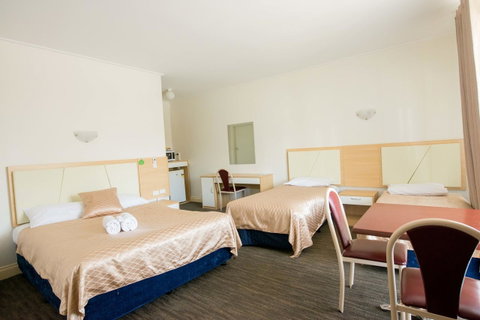 Jacksons Motor Inn - Accommodation Rockhampton 12
