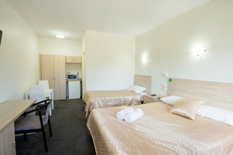 Jacksons Motor Inn - Accommodation Rockhampton 14