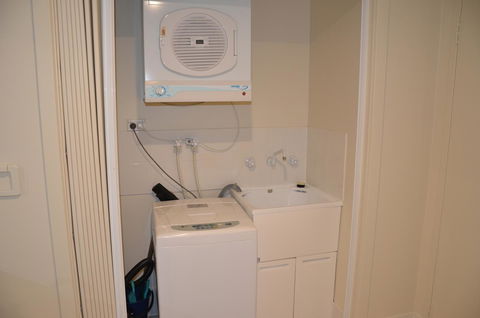 Adelaide City Apartment - 3br, 2bath & Carpark - Accommodation Rockhampton 18