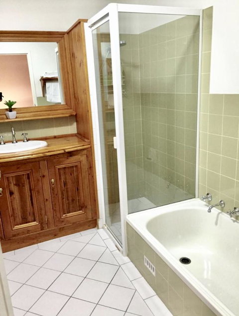 Superb Townhouse In North Adelaide - Accommodation Rockhampton 12