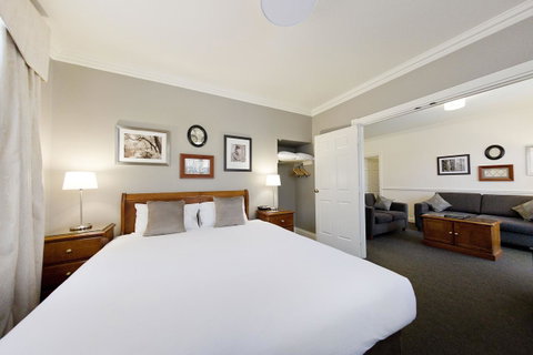 Majestic Old Lion Apartments - Accommodation Rockhampton 13