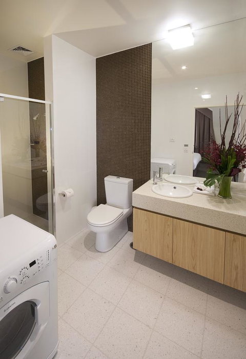 Majestic Old Lion Apartments - Accommodation Rockhampton 4
