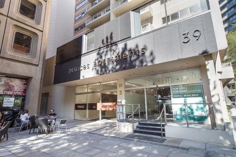 York Apartments On Grenfell - Accommodation Rockhampton 7
