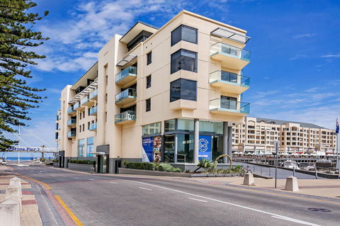 Heart Of Glenelg BnB - Accommodation Rockhampton 16