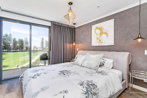 Heart Of Glenelg BnB - Accommodation Rockhampton 0