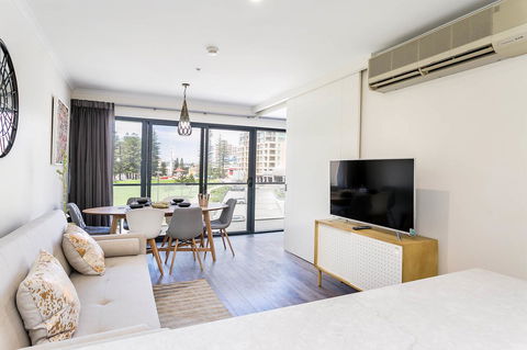 Heart Of Glenelg BnB - Accommodation Rockhampton 8