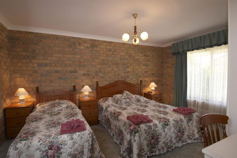 Acacia Apartments - Accommodation Rockhampton 13
