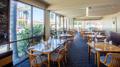 Bay Motel Hotel - Accommodation Rockhampton 10