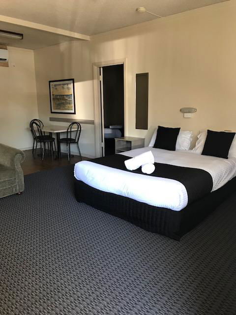 Bay Motel Hotel - Accommodation Rockhampton 7