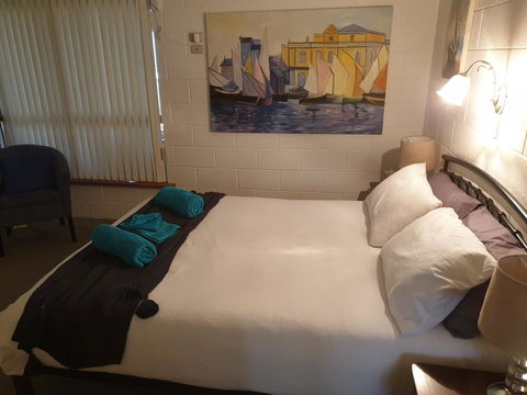 Wallaroo Sunset Home - Accommodation Rockhampton 9