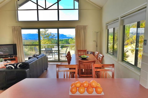 SkyView Villa - Accommodation Rockhampton 15