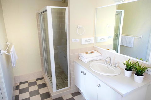 SkyView Villa - Accommodation Rockhampton 18