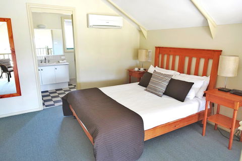 SkyView Villa - Accommodation Rockhampton 9