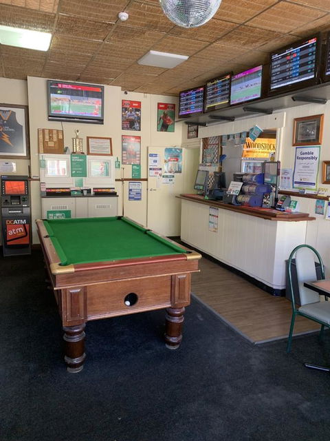 Commercial Hotel Morgan - Accommodation Rockhampton 4