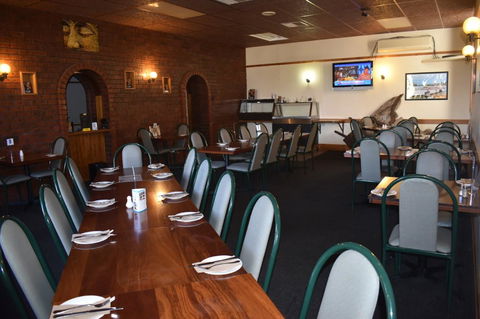 Commercial Hotel Morgan - Accommodation Rockhampton 6