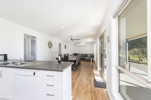 32 West B&B - Accommodation Rockhampton 18