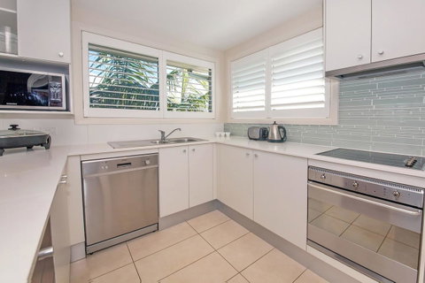 Pacific Blue 278-265 Sandy Pt Rd- Dual Key Access, Wifi, Linen And Air Conditioning - Accommodation Rockhampton 8
