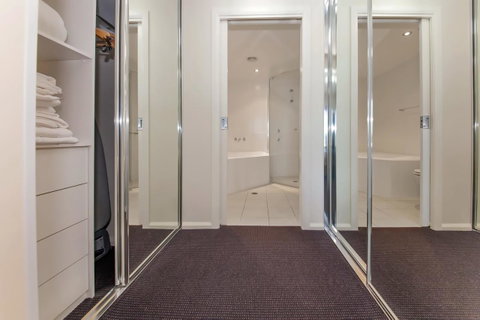 Pacific Blue 278-265 Sandy Pt Rd- Dual Key Access, Wifi, Linen And Air Conditioning - Accommodation Rockhampton 13