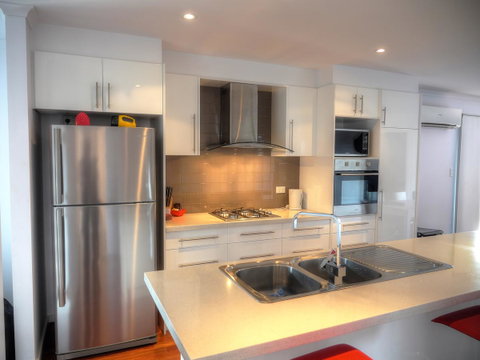 Home On Torrens - Accommodation Rockhampton 0