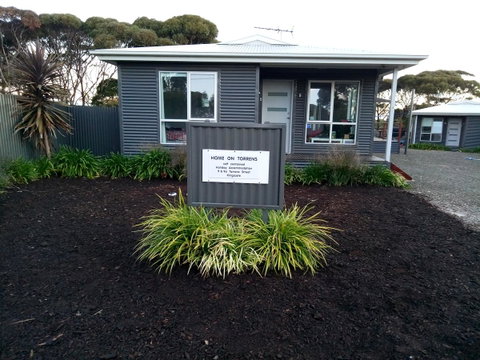 Home On Torrens - Accommodation Rockhampton 7