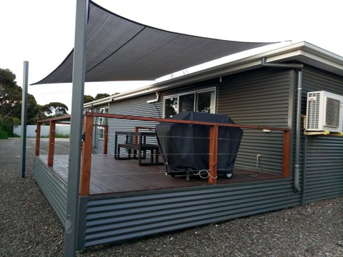 Home On Torrens - Accommodation Rockhampton 6