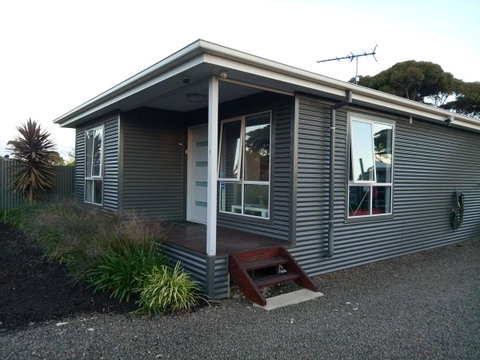 Home On Torrens - Accommodation Rockhampton 5