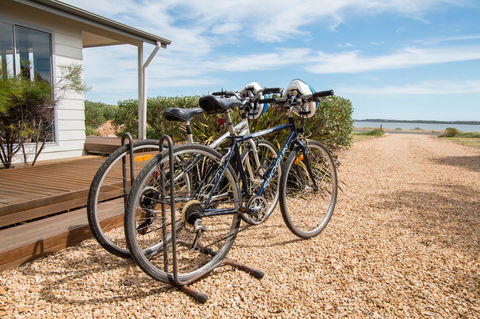 Coorong Waterfront Retreat - Accommodation Rockhampton 5