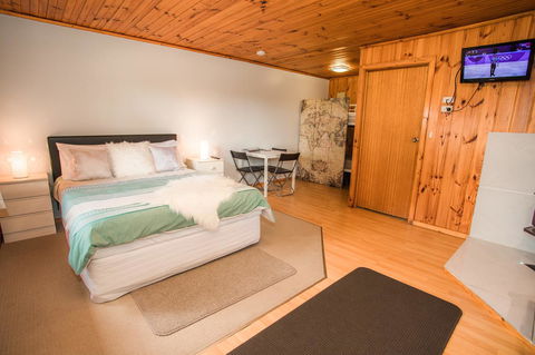 Seppelts View Cabins - Accommodation Rockhampton 21