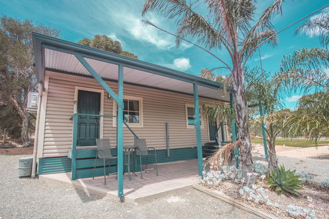 Seppelts View Cabins - Accommodation Rockhampton 1