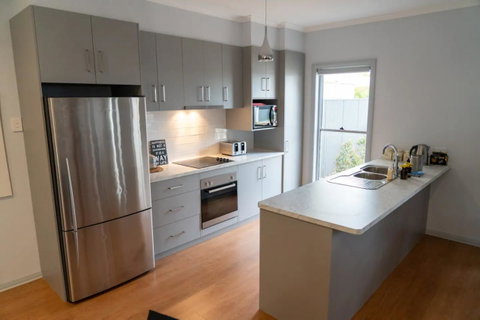 Gawler Townhouse 3 Bedroom - Accommodation Rockhampton 3