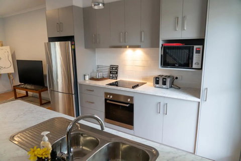 Gawler Townhouse 3 Bedroom - Accommodation Rockhampton 2