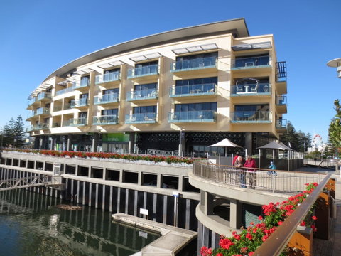 Lights Landing Apartments - Accommodation Rockhampton 0