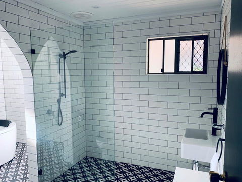 The Manor Basket Range - Accommodation Rockhampton 10