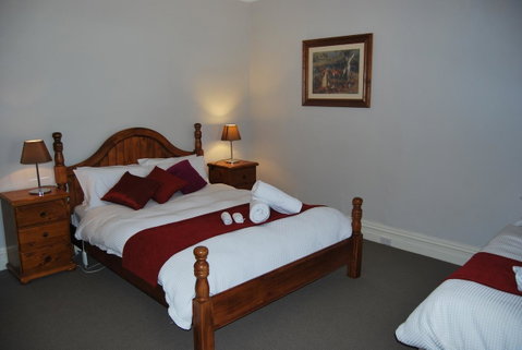 Jacaranda Cottage - Accommodation Rockhampton 7