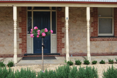 Jacaranda Cottage - Accommodation Rockhampton 1