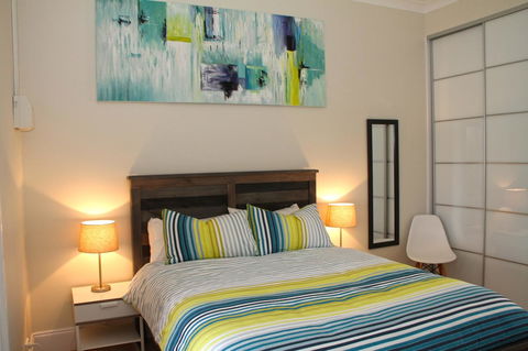 Smugglers Inn Studio Apartments - Accommodation Rockhampton 12