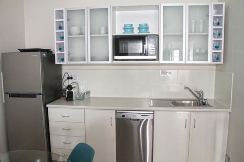 Smugglers Inn Studio Apartments - Accommodation Rockhampton 8