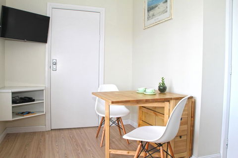 Smugglers Inn Studio Apartments - Accommodation Rockhampton 14