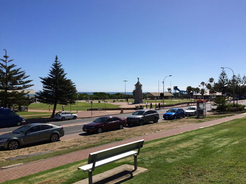 Adelaide - Semaphore Beach Front - Accommodation Rockhampton 24