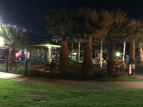 Adelaide - Semaphore Beach Front - Accommodation Rockhampton 28