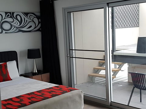 Semaphore Splash Apartments - Accommodation Rockhampton 9