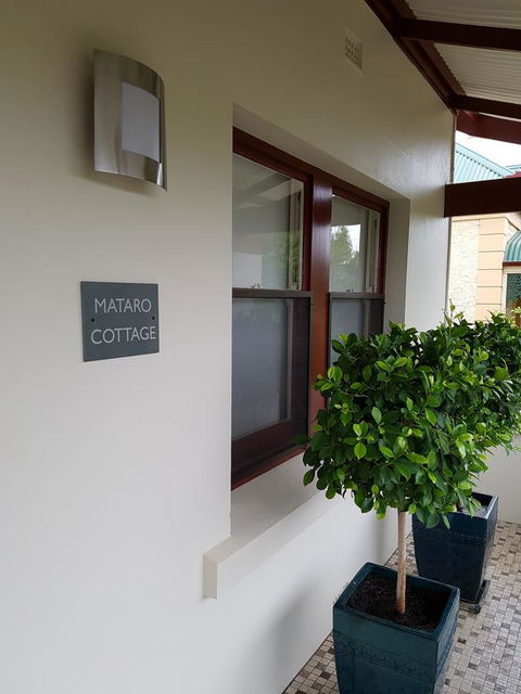 Mataro Cottage - Accommodation Rockhampton 1