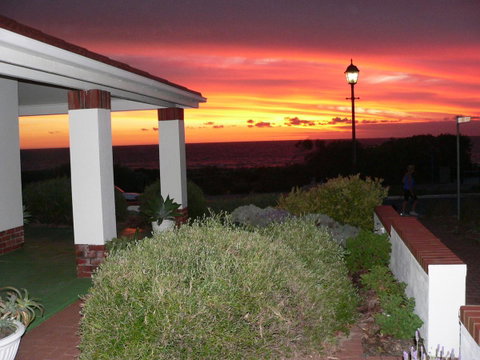 Brighton Beach House - Accommodation Rockhampton 2