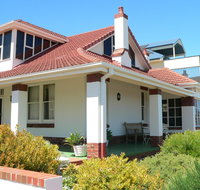 Brighton Beach House - Accommodation Rockhampton