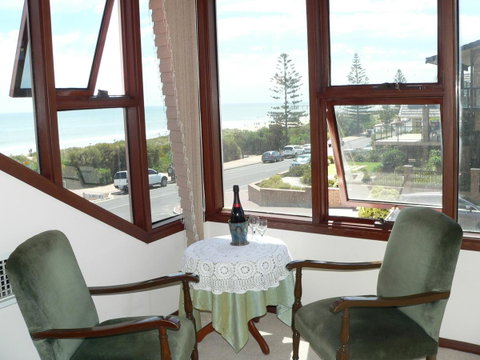 Brighton Beach House - Accommodation Rockhampton 4