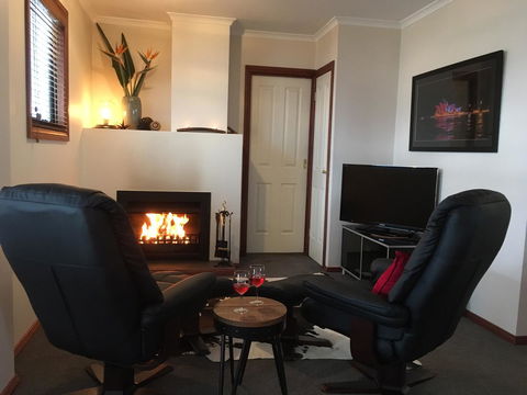 Wine And Roses Bed And Breakfast - Accommodation Rockhampton 29