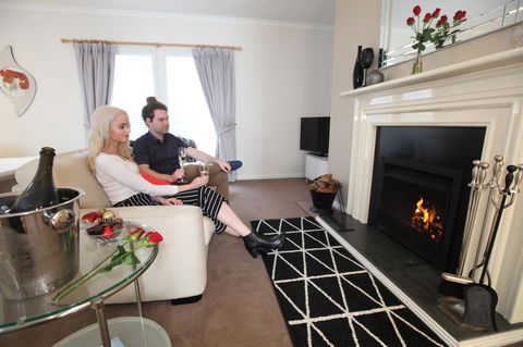 Wine And Roses Bed And Breakfast - Accommodation Rockhampton 8